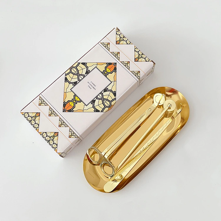 Unelte pentru tăierea fitilului pentru lumânări